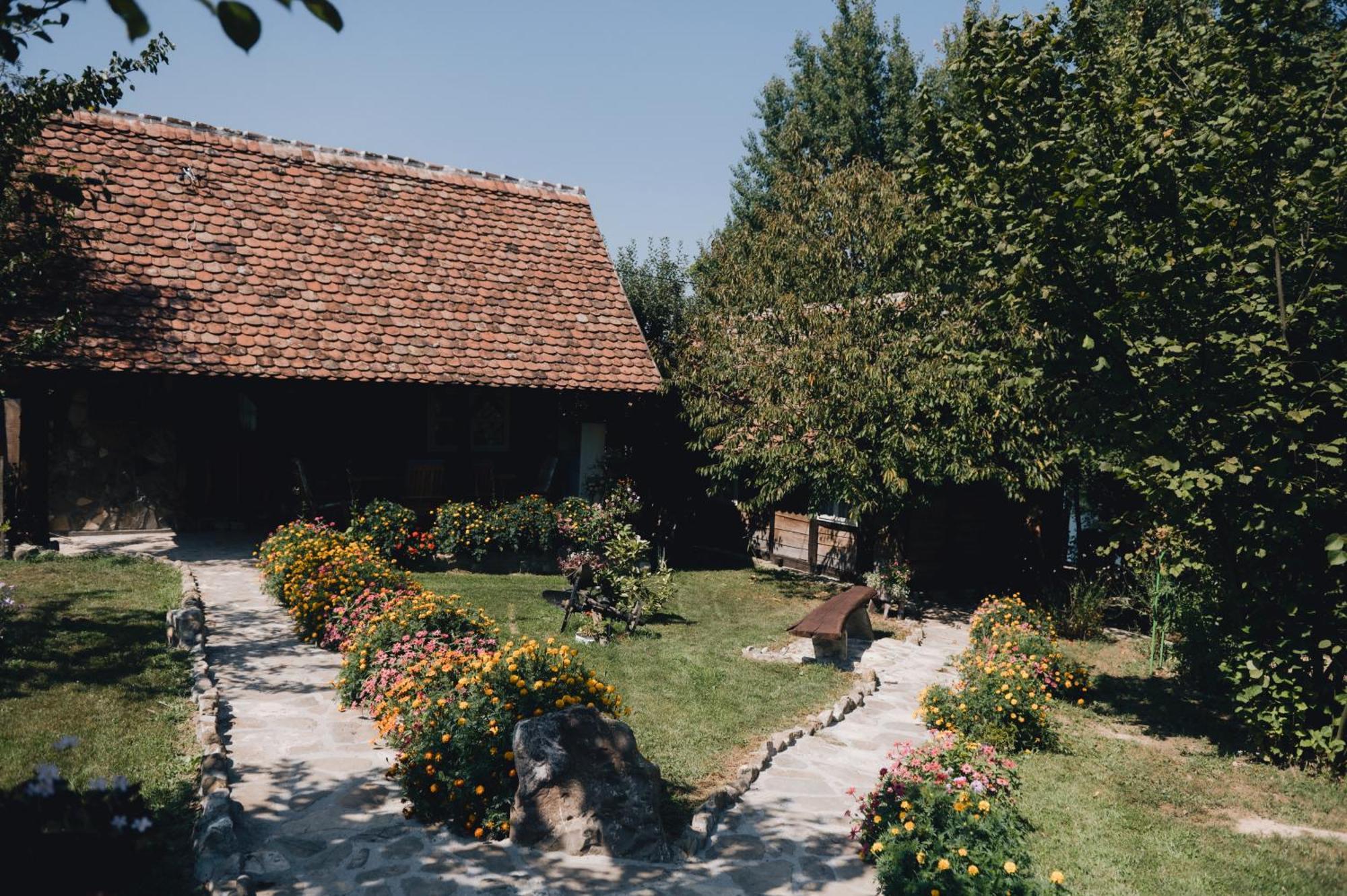 Magaze De Luxe Villa Gradacac ภายนอก รูปภาพ