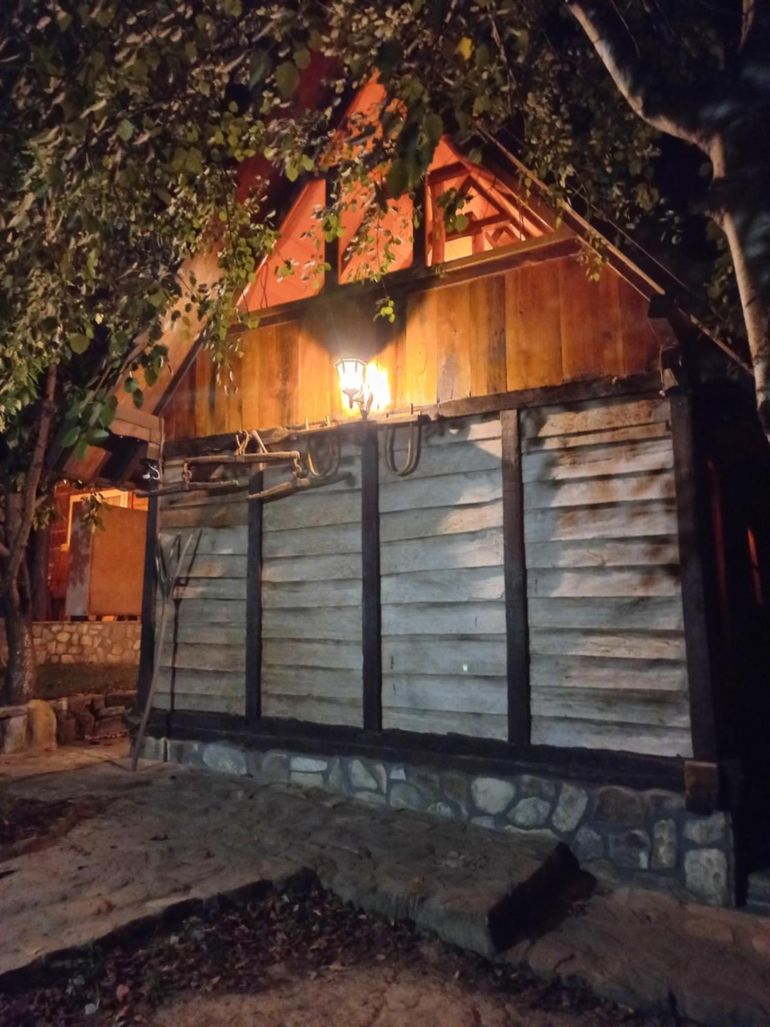Magaze De Luxe Villa Gradacac ภายนอก รูปภาพ
